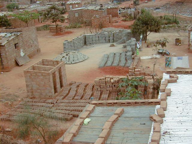 Construção no Bairro da Boa Esperança, Luanda-